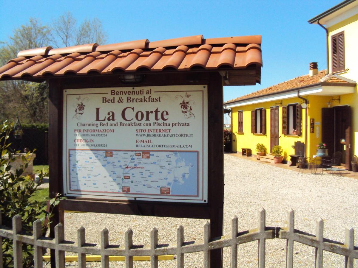 Casa Di Campagna B&B La Corte Ferrara Buitenkant foto