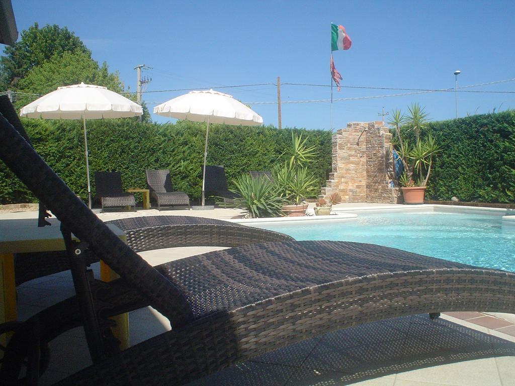 Casa Di Campagna B&B La Corte Ferrara Buitenkant foto