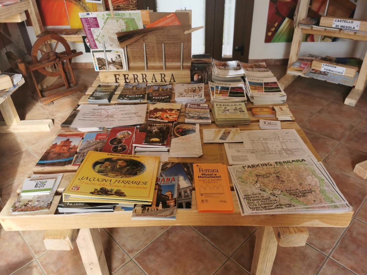 Casa Di Campagna B&B La Corte Ferrara Buitenkant foto