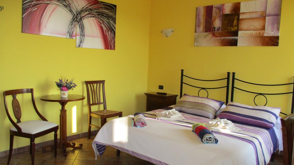 Casa Di Campagna B&B La Corte Ferrara Buitenkant foto