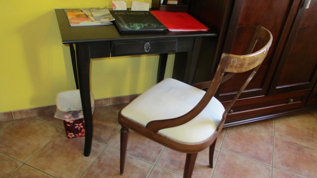 Casa Di Campagna B&B La Corte Ferrara Buitenkant foto