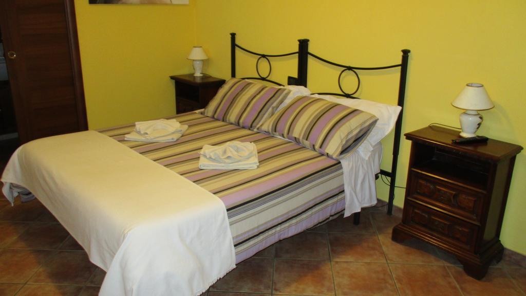 Casa Di Campagna B&B La Corte Ferrara Buitenkant foto