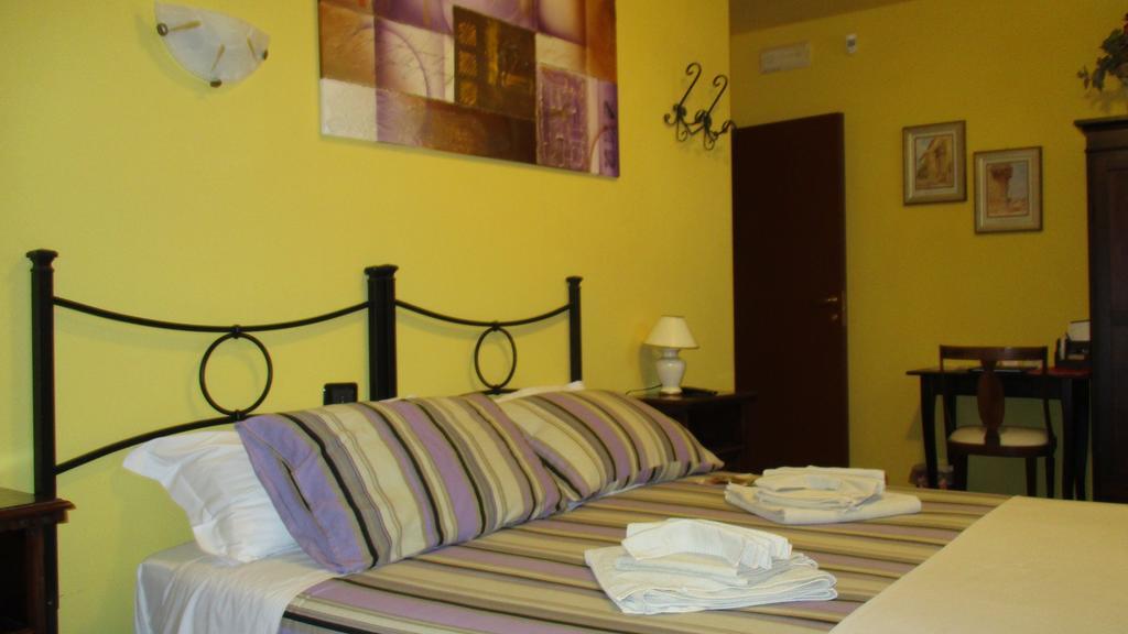 Casa Di Campagna B&B La Corte Ferrara Buitenkant foto
