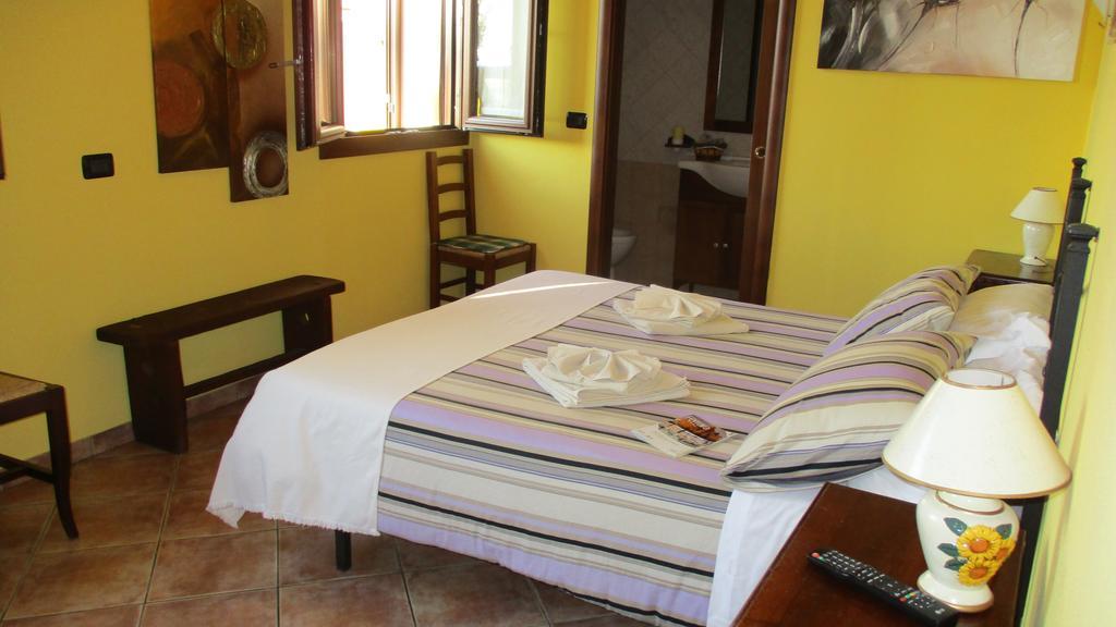 Casa Di Campagna B&B La Corte Ferrara Buitenkant foto
