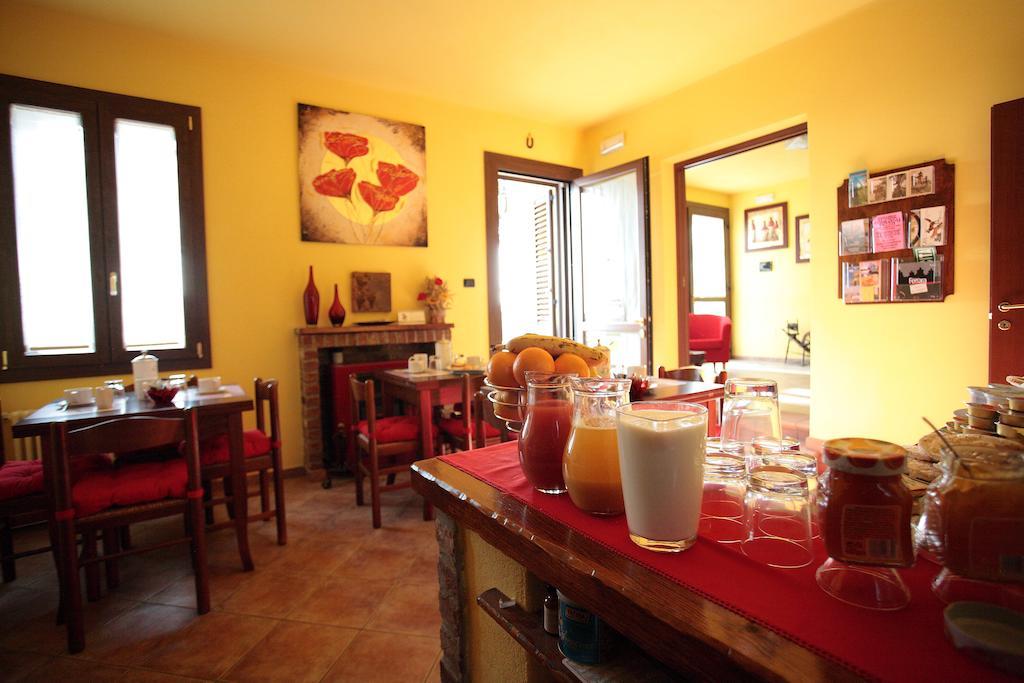 Casa Di Campagna B&B La Corte Ferrara Buitenkant foto